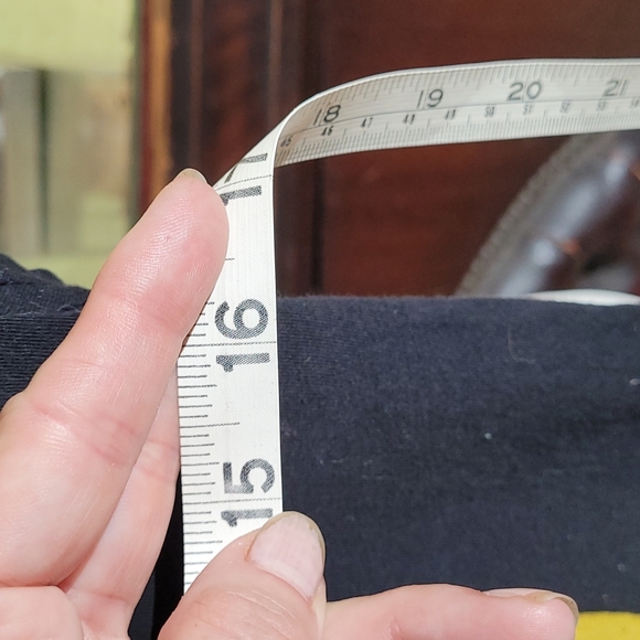 Pac-man Gamers, vintage cute V-neck tshirt. - Picture 4 of 7